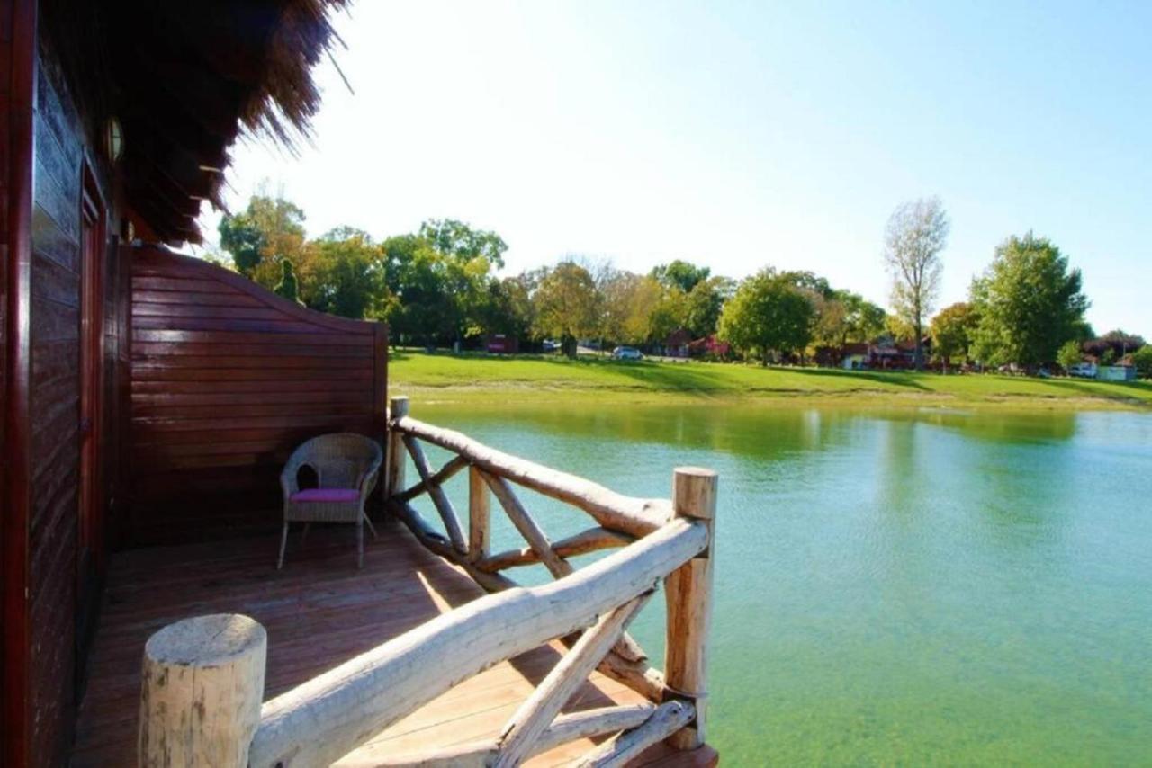 Overwater Cottage - Slovak Tahiti, Senec Luaran gambar